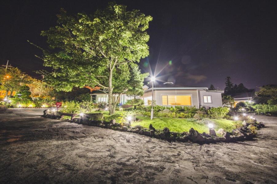 Sunyang Village Pension Jeju Dış mekan fotoğraf